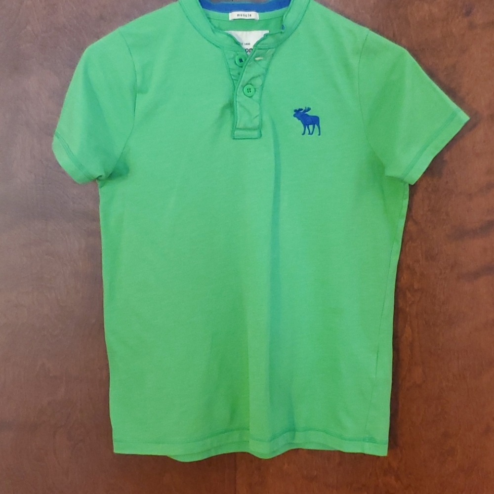 B2G1 SALE!  💕  Abercrombie kids - Lt Green Muscle Tee w Logo -XL